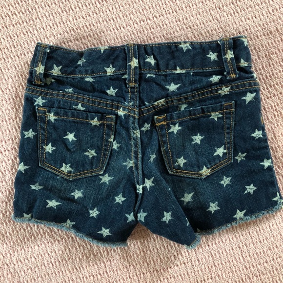 2 pairs of girls shorts. Size 5 - Picture 7 of 7